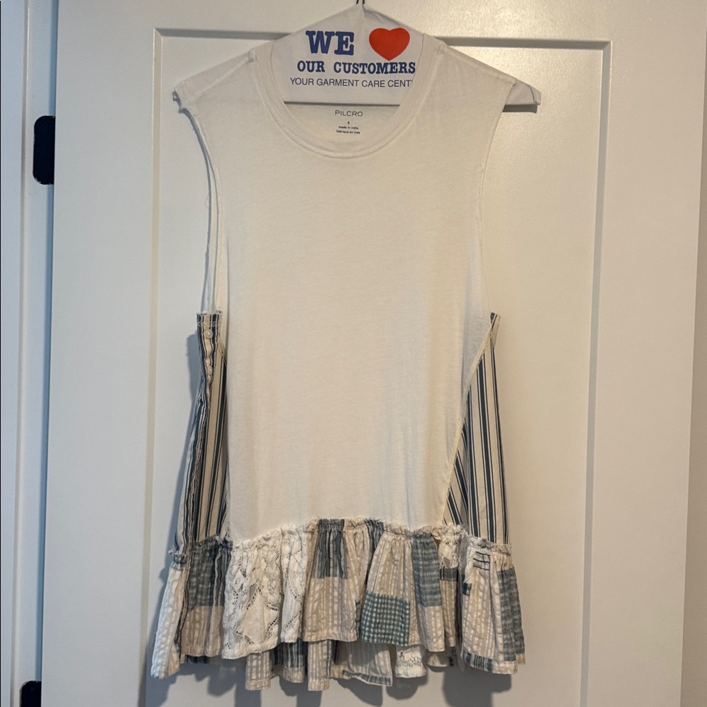 Pilcro Cream Knit Top with ruffle bottom